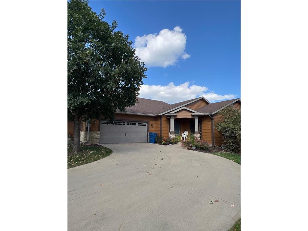 Primary Photo - 694 Panorama Cir NW