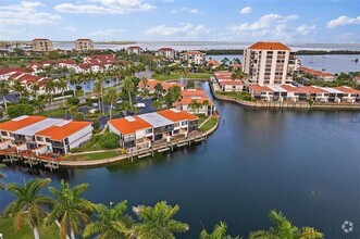 Building Photo - 6277 Bahia Del Mar Blvd S