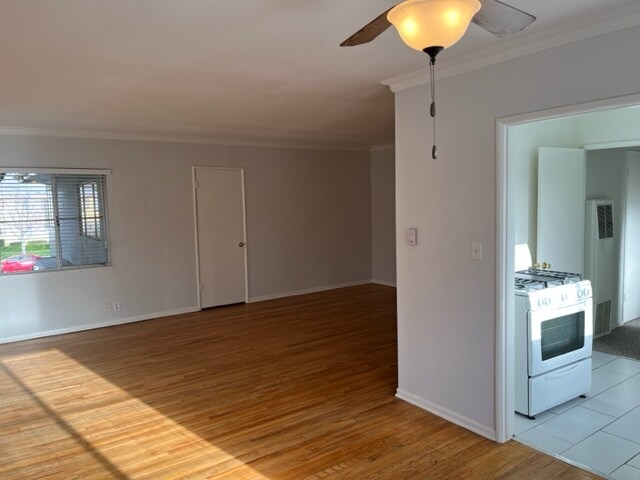 Living Room 3 - 3181 S Barrington Ave