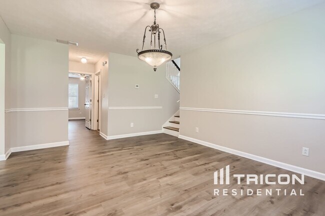 Foto del edificio - 74 Huntington Ct