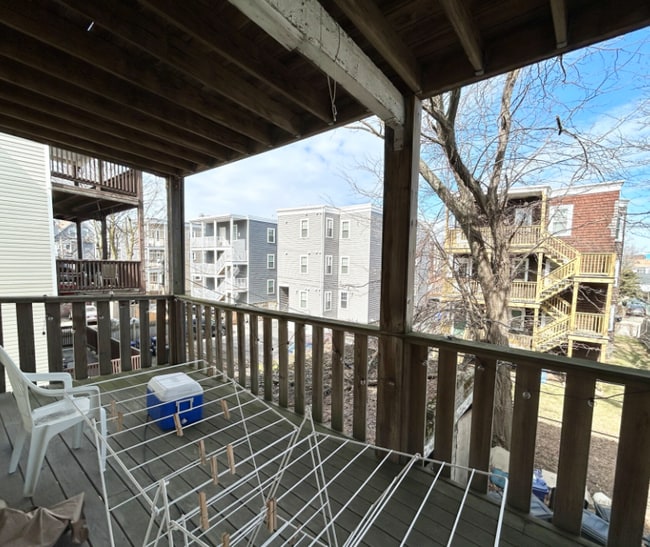 Building Photo - 74 Romsey St