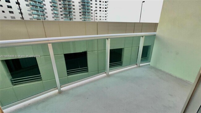 Foto del edificio - 3901 S Ocean Dr