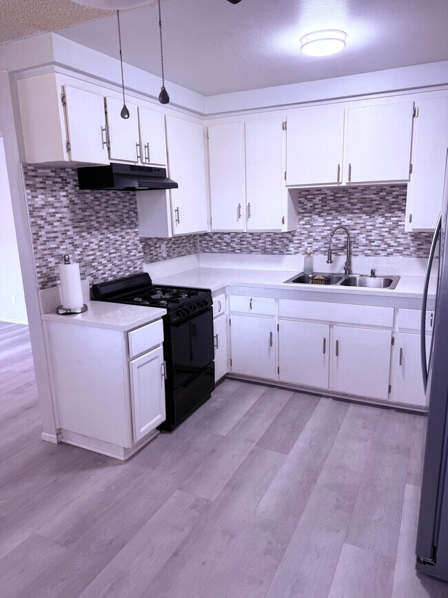 Cocina - 4700 Clair del Ave
