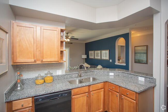 2HAB, 2BA - 1130SF - Modelo renovado - Vista 121 Apartment Homes