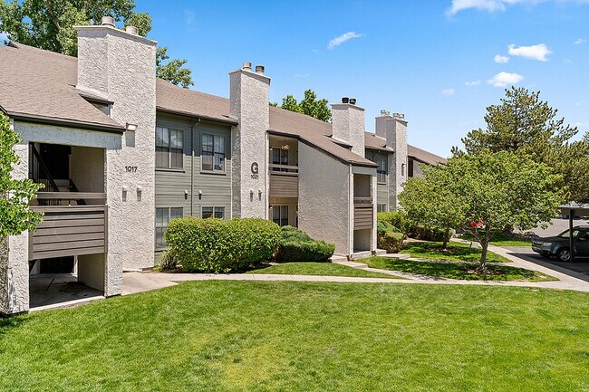 Apartamentos de 1, 2 y 3 habitaciones en Cottonwood Apartments - Cottonwood Apartments
