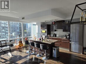 Building Photo - 80 John St