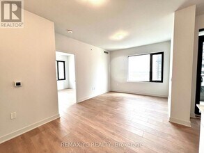 Building Photo - 2920 Hwy 7