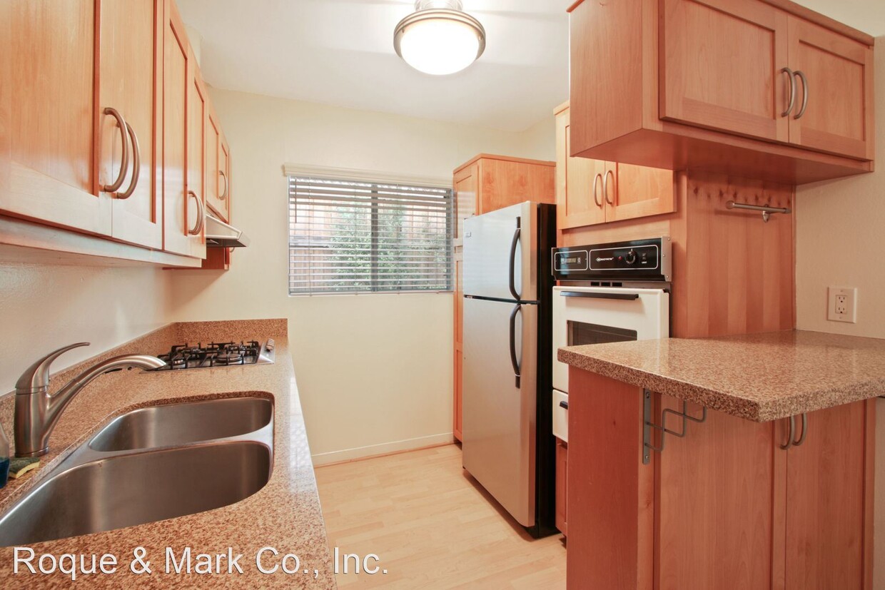 Primary Photo - 1441 Princeton St
