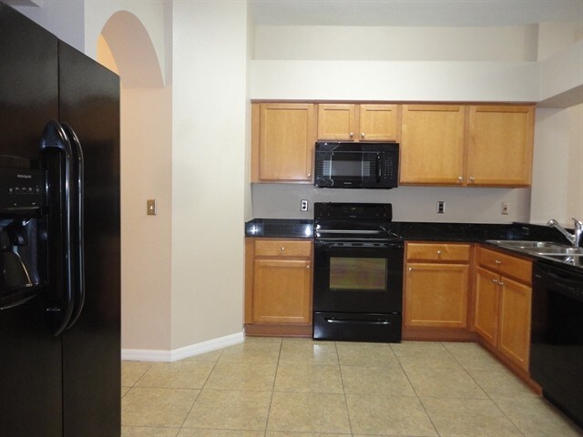 Building Photo - 3306 Hoylake Ct