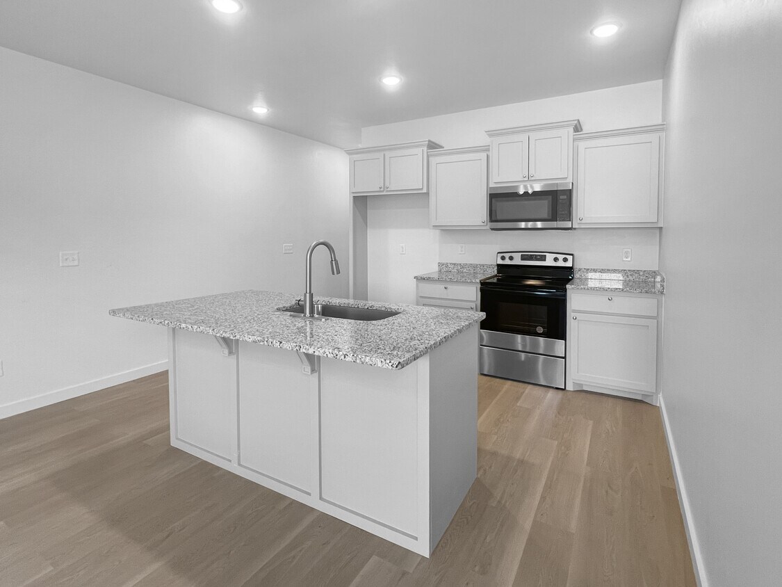 Foto principal - 2107 SW McKinley Ave