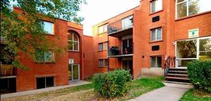 Building Photo - Hillcrest