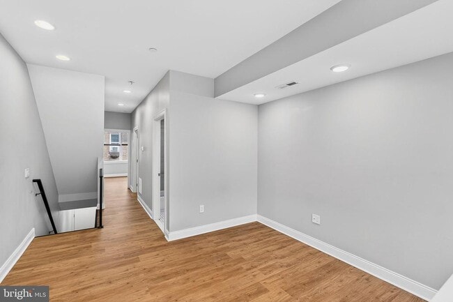 Foto del edificio - 2528 E Albert St