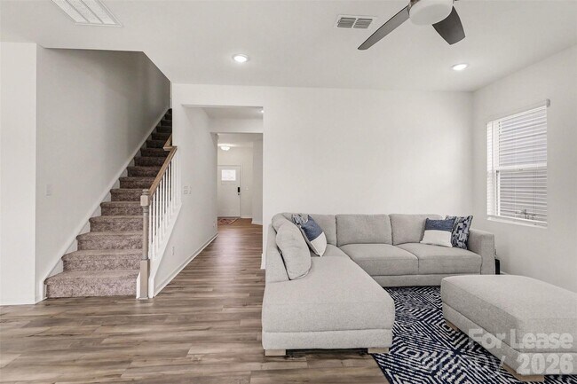 Foto del edificio - 1354 Harleston St