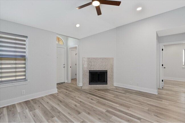 Building Photo - 16512 Trevin Cove