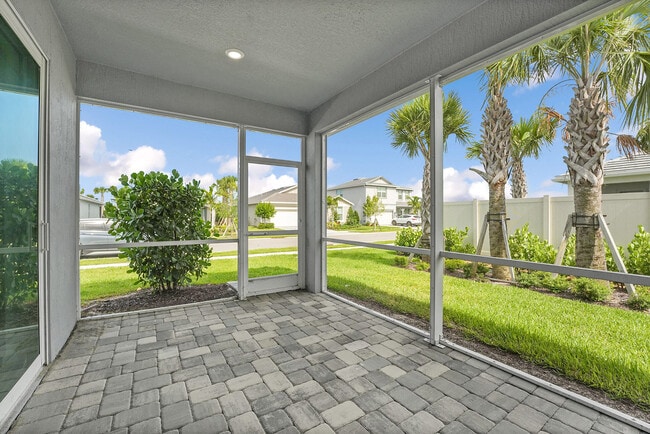 Building Photo - 4572 Nautilus Cir