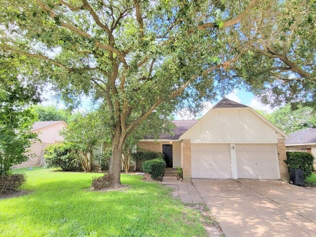 Foto del edificio - 19407 Spanish Needle Dr