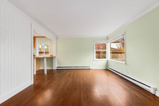 Foto del edificio - $1000 one-time rental concession! 3 Bedroom Home in the Heart of W Seattle!