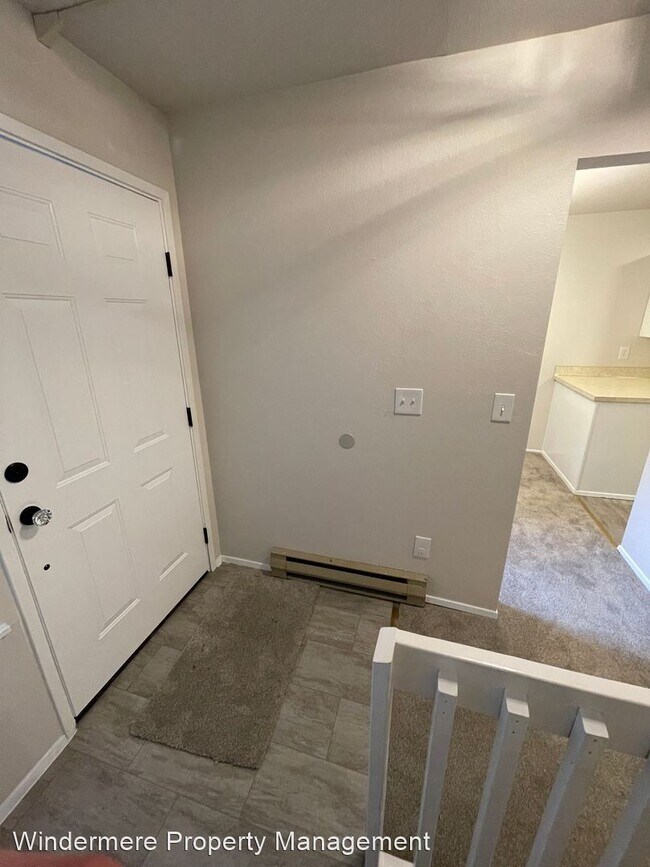 Foto del edificio - 2 br, 2.5 bath House - 500 N NATIONAL AVE #9