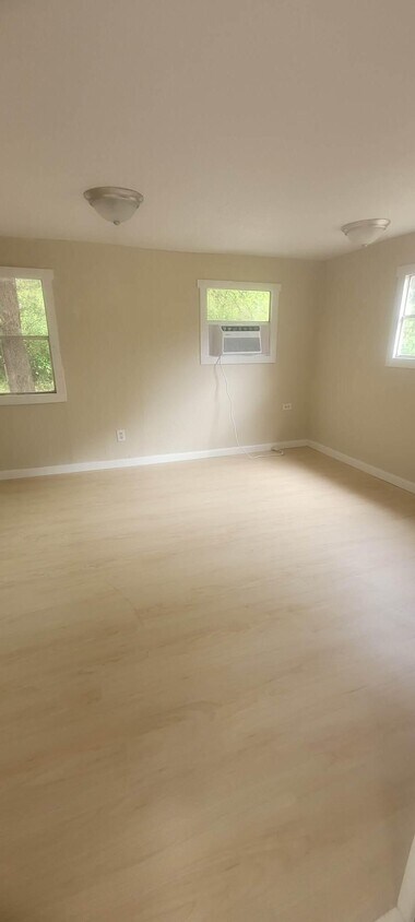 Foto principal - 882 E Chestnut Ave