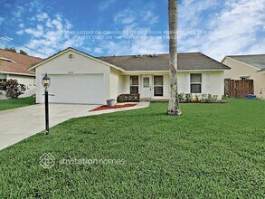 Building Photo - 6229 Ungerer St