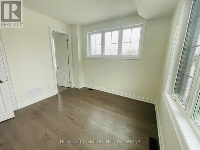 Building Photo - 117 Thomas Frisby Jr Cres