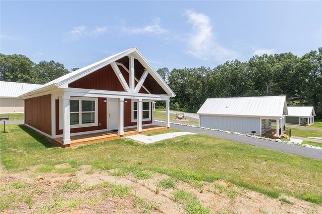 Building Photo - 1027 Smyzer Rd