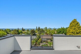 Building Photo - 5439 California Ave SW