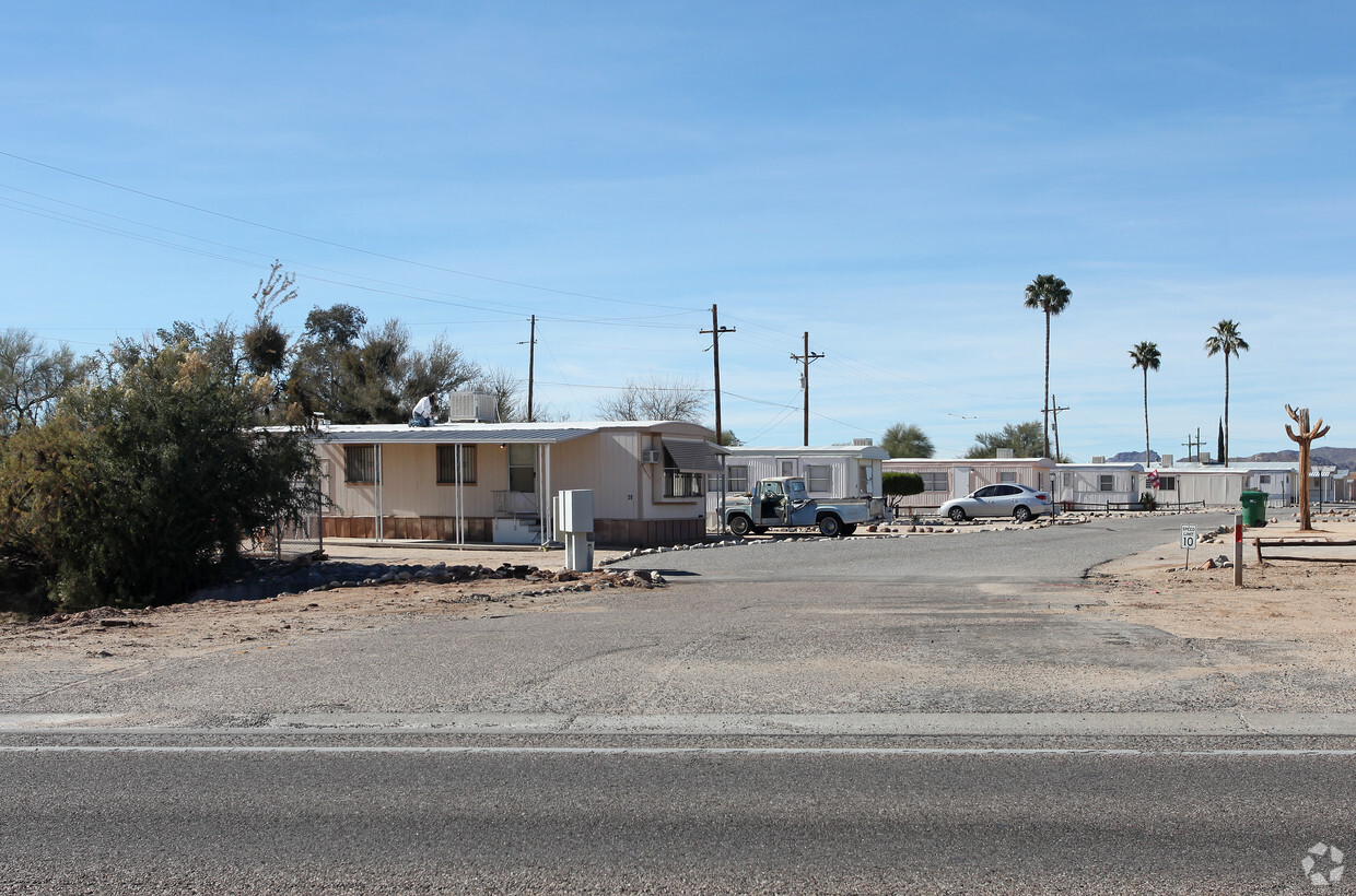 Primary Photo - 15555 N Oracle Rd