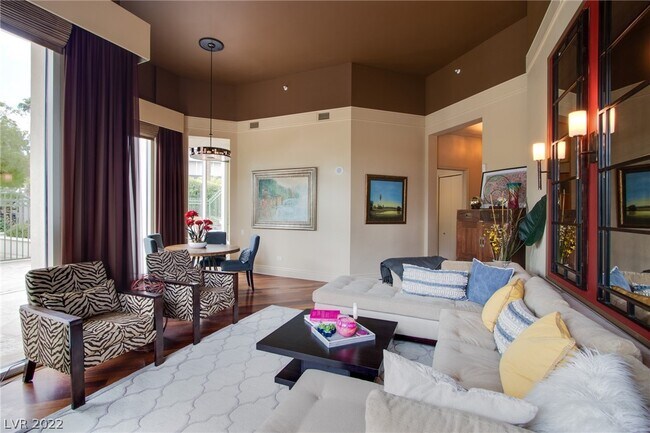Foto del edificio - 2877 Paradise Rd