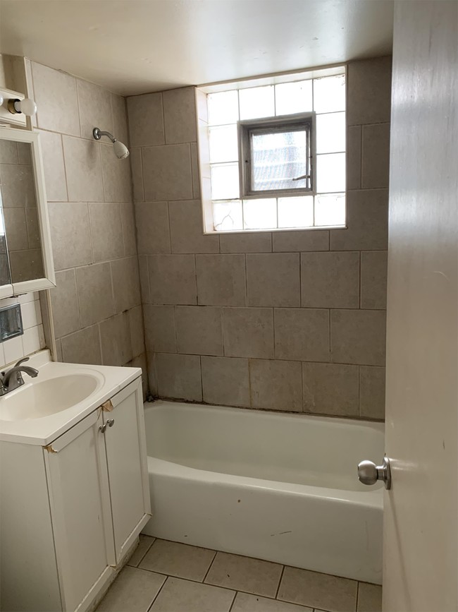 Foto del edificio - 14507 Torrence Ave