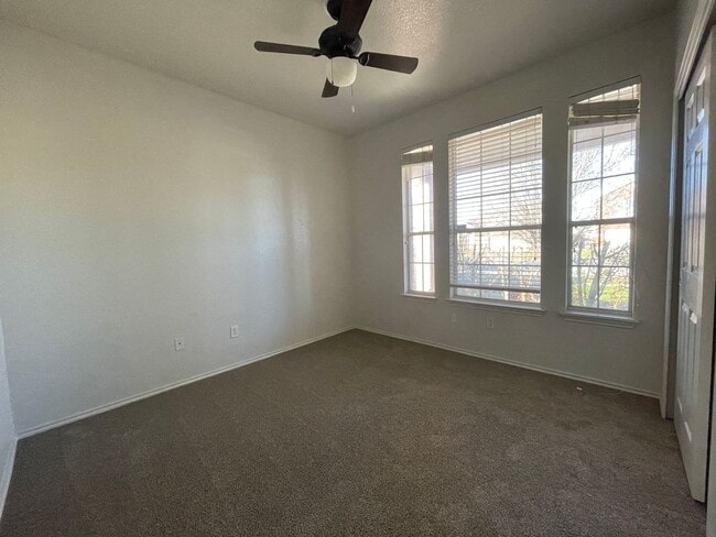 Building Photo - 4902 Golden Gate Dr