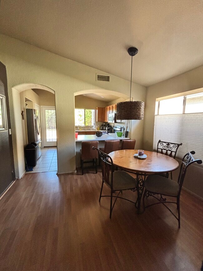 Foto del edificio - 20250 N 32nd Pl