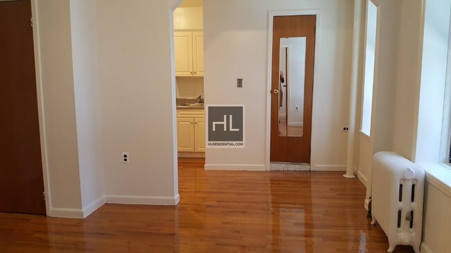 Foto del edificio - 312 W 15th St
