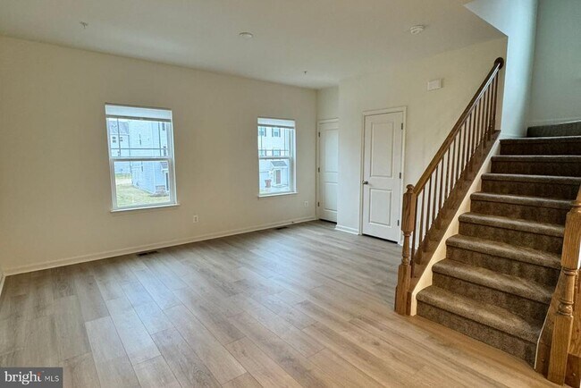 Foto del edificio - 2541 Westwind Blvd