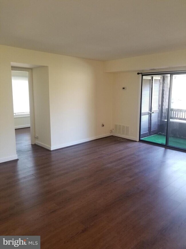 5255 W Running Brook Rd Unit 303, Columbia, MD 21044 Apartment for