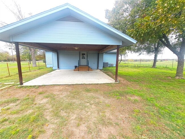 Building Photo - 8606 N Farm to Market 487