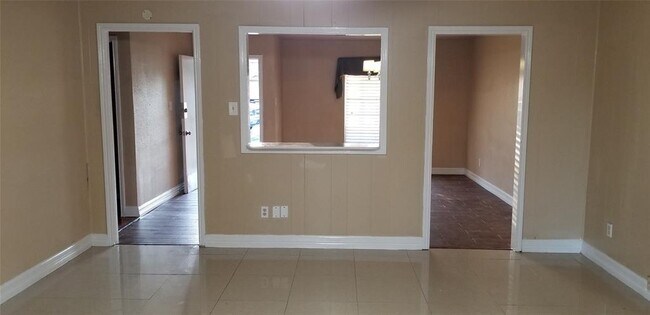 Building Photo - 8307 Tarbell Rd