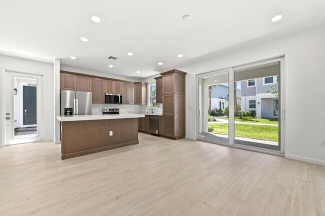 Foto del edificio - 16404 Mirabell Mnr Ln