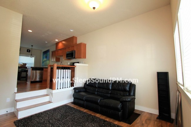 Foto del edificio - 539 N Cook St