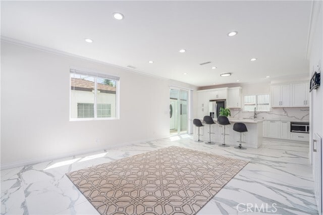 Foto del edificio - 8421 Bleriot Ave