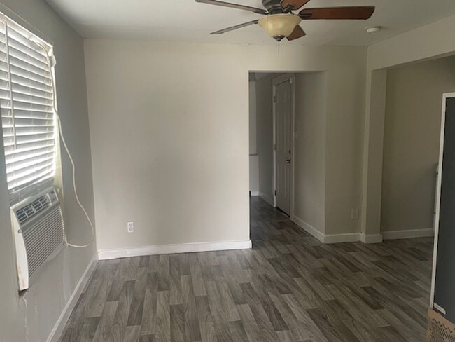 Building Photo - Cozy 1 Bedroom, 1 Bathroom Rental in Robstown