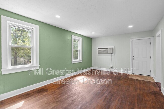 Foto del edificio - 212 1/2 West End Ave