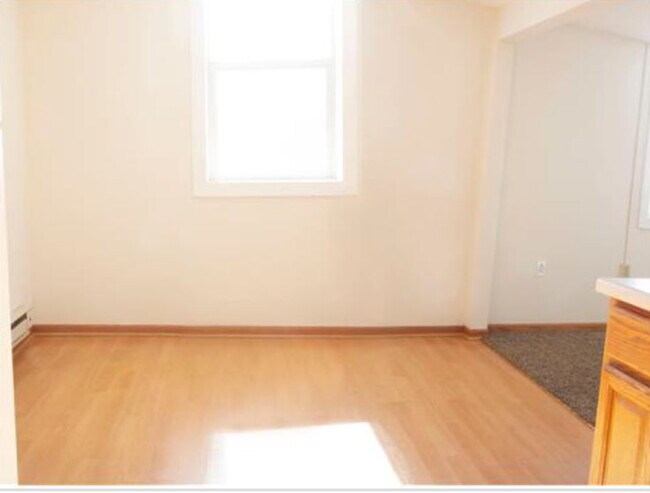 Foto del edificio - 401 2nd St E