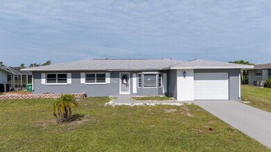 Building Photo - 143 Rotonda Cir