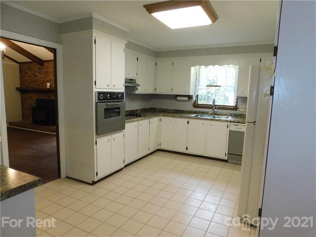 Foto del edificio - 2136 Sunset Rd