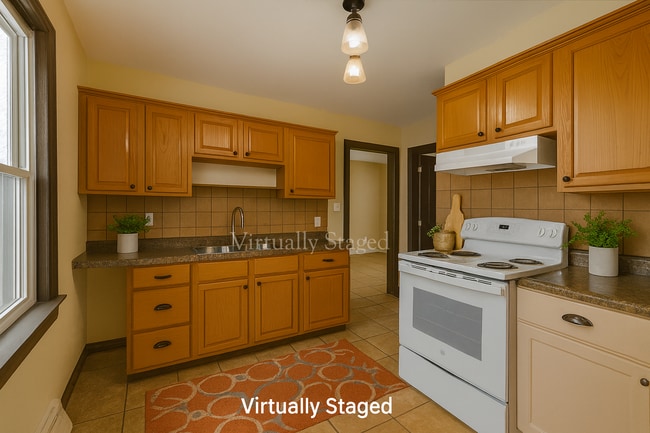 Foto del edificio - 2241 Frank Scott Pky W