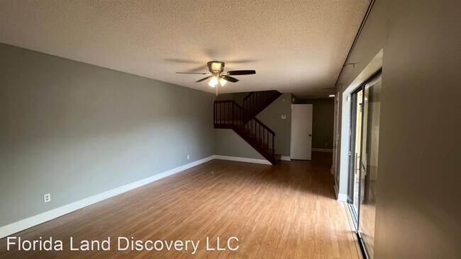 Building Photo - 2 br, 2.5 bath House - 5258 Willow Ct