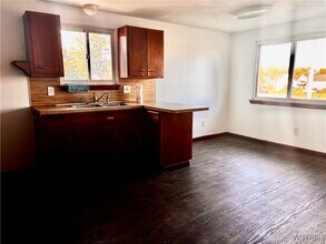 Building Photo - 688 Dick Rd