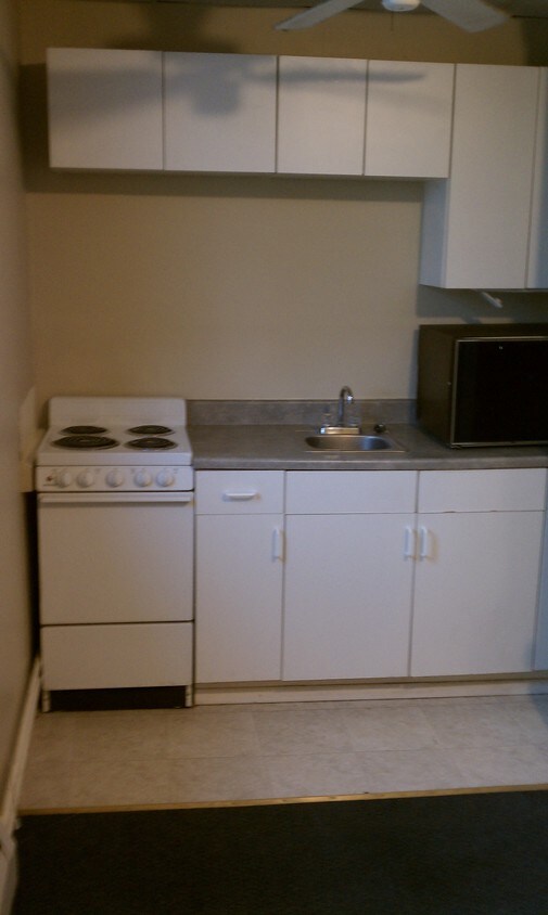 Primary Photo - 45 E Market St