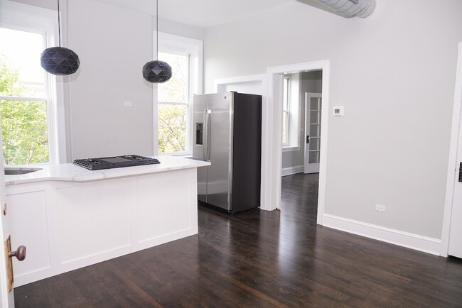 Foto del edificio - 3559 N Ashland Ave